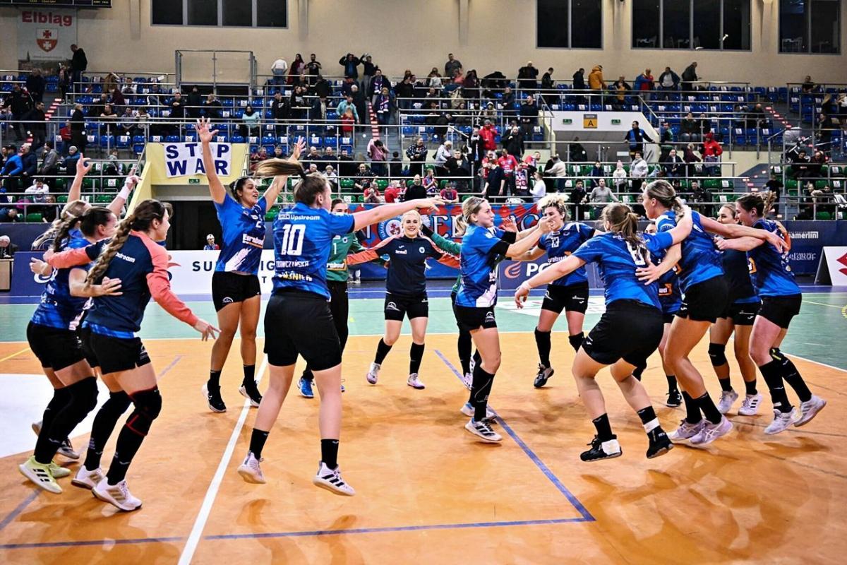 Radość jarosławianek po wygranej w Elblągu była ogromna. Trudno się dziwić...<br/>fot.PGNiG Superliga Piłki Ręcznej Kobiet