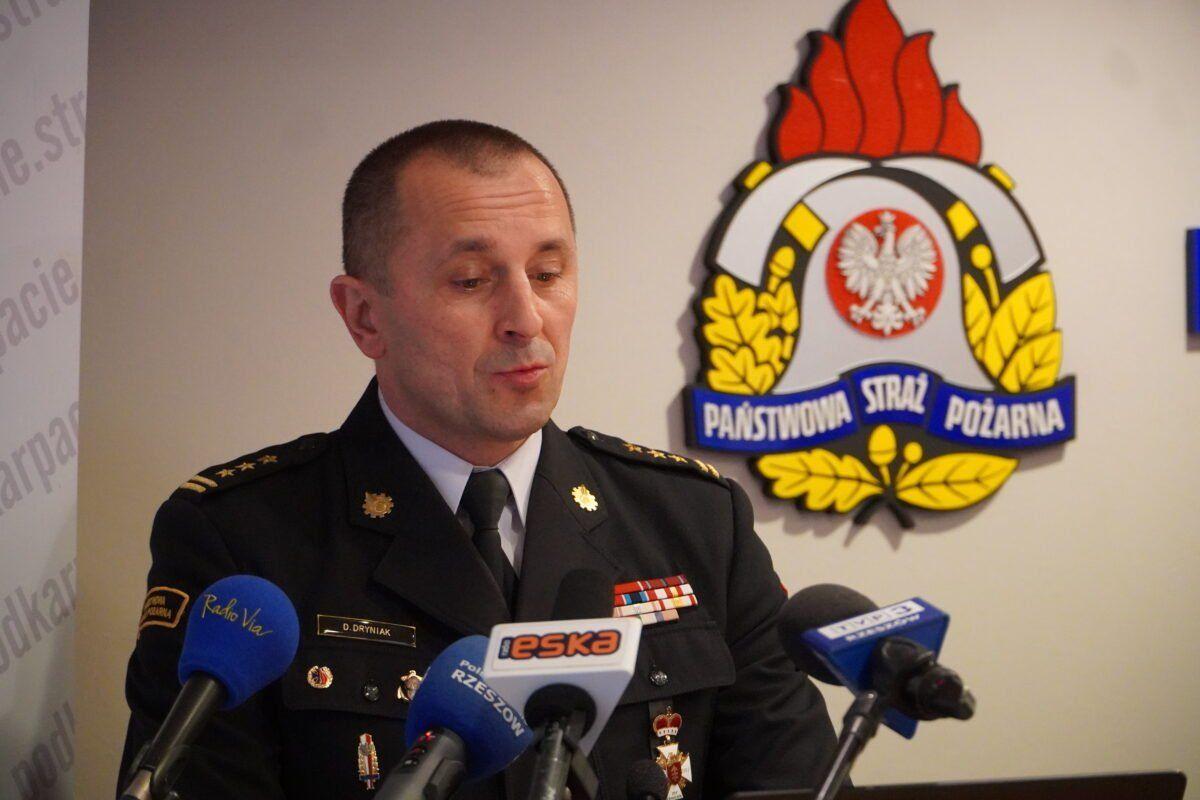 Obecny na konferencji zastępca komendanta wojewódzkiego PSP w Rzeszowie Daniel Dryniak podkreślił, że skuteczną interwencję służb ratowniczych zapewnia przesyłanie rzetelnej, dokładnej i kompletnej informacji pomiędzy nadawcą a odbiorcą. Dlatego zwiększenie zasięgu  radiowego PSP na Podkarpaciu ma k