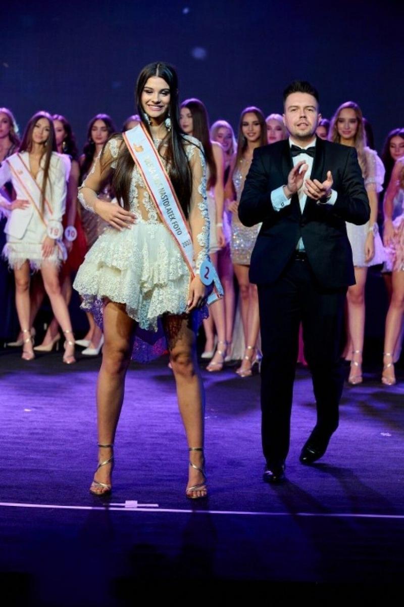 Emilia Bilik z Jarosławia w jednej z finałowych stylizacji.<br/>fot.materiały prasowe konkursu