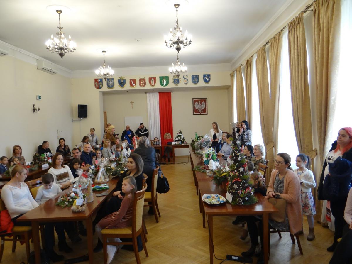 Zbliżające się Boże Narodzenie to nie tylko czas uroczystych przygotowań, ale też doskonała okazja do rozwijania pasji artystycznych. 



<br/>fot.Powiat Przemyski/P.Worosz