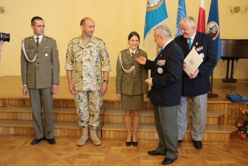 Zdjęcie z czerwca 2017: Dzień Uczestników Misji Pokojowych ONZ był wtedy okazją do wręczenia odznaczeń i wyróżnień.<br/>fot.UM Jarosław