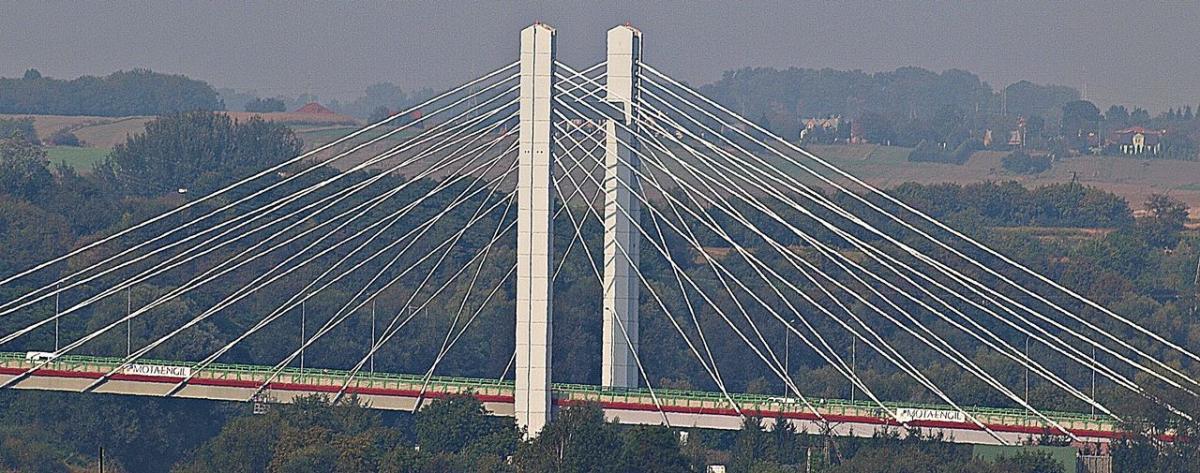 Tam, gdzie obecnie jest most o nazwie Brama Przemyska, były szczere pola. Gdyby nie wielomilionowy kredyt, dalej by były...<br/>fot.Mariusz Godos