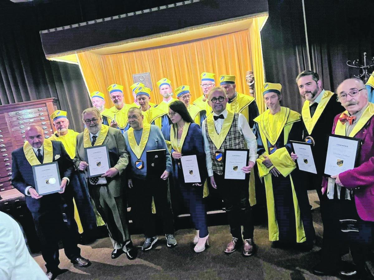 14 października br. Zbigniew Bednarczyk, prezydent Przemyskiego Klubu Fajki, został uroczyście nominowany do Confrérie des Maîtres Pipiers de Saint-Claude. 