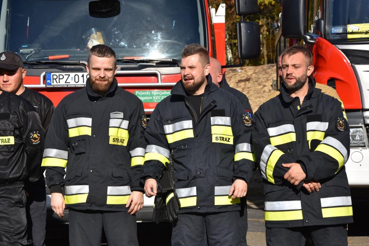 21 października, w Nadleśnictwie Sieniawa, służby skupiły się na ćwiczeniu w sytuacji wystąpienia pożaru po upadku statku powietrznego w kompleksie leśnym. 

<br/>fot.UMiG Sieniawa