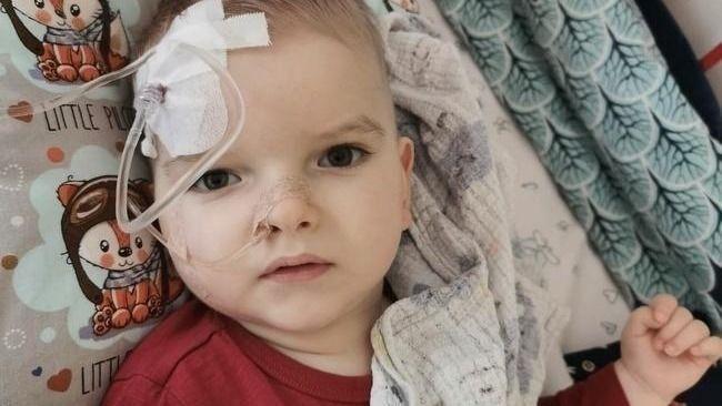 Oprócz zbiórki na portalu Pomagam.pl można wziąć udział w licytacjach na facebookowej grupie: „By choroba nie wygrała”, z których cały dochód zostanie przekazany na leczenie i rehalibitację Fabianka Grządziela. 




<br/>fot.archiwum rodzinne