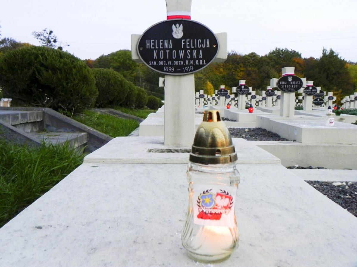 Inicjatywa „Znicz na Orlęta” cieszy się niesłabnącym powodzeniem. Znicze ponownie zapłoną 1 listopada na nekropoliach w Mościskach i we Lwowie.

<br/>fot.materiały organizatora