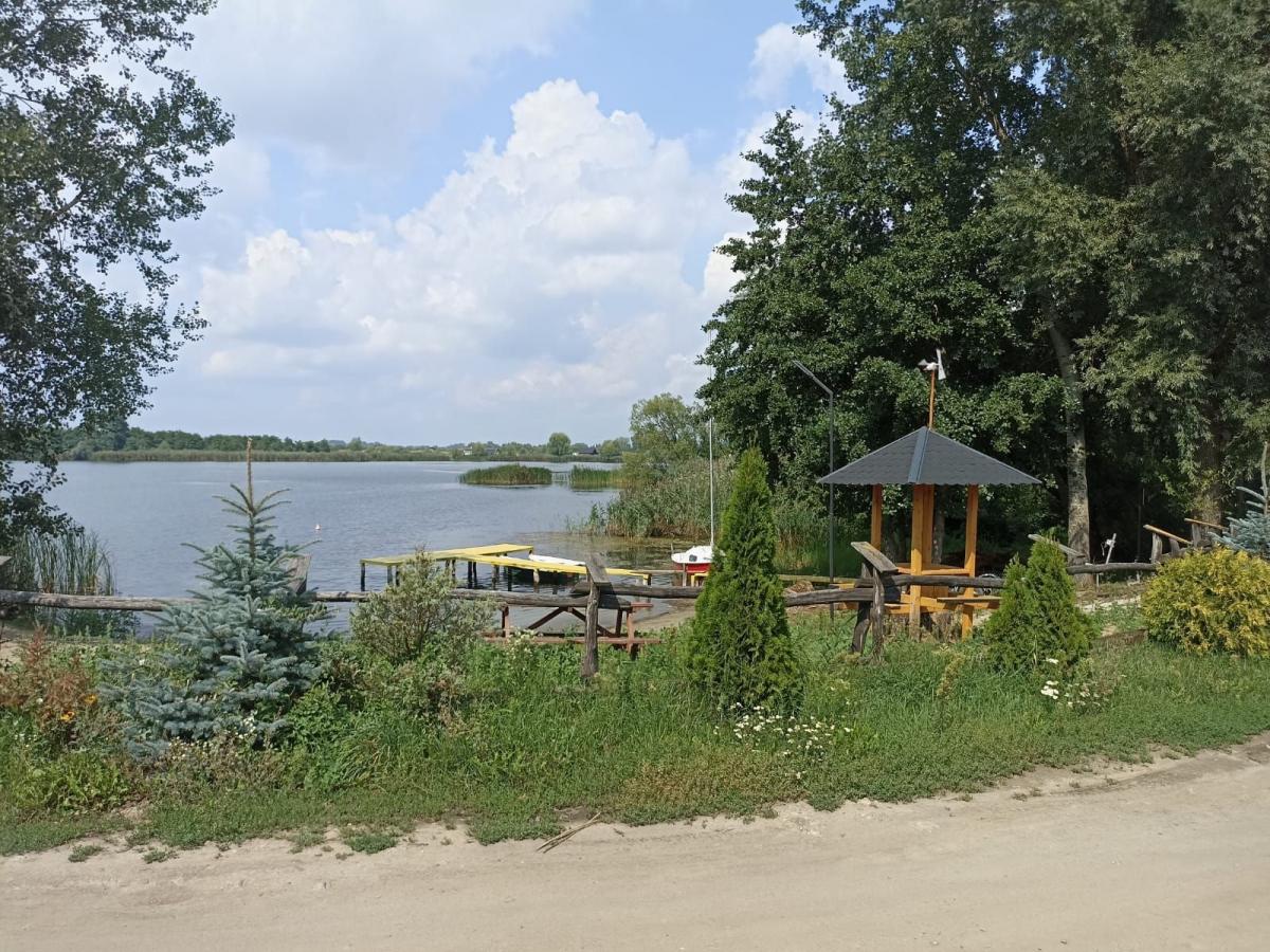 Na terenie ogrodów działkowych \