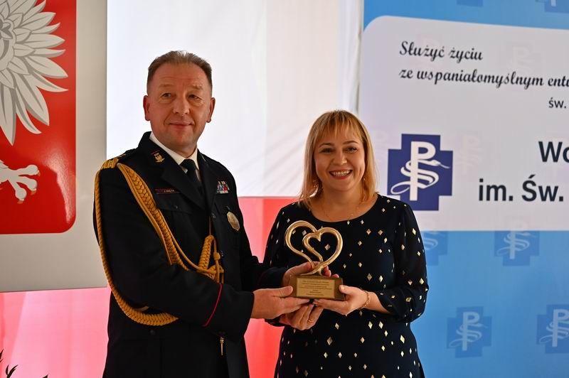 Statuetkę „Serce za Serce” otrzymał komendant główny Straży Ochrony Kolei Józef Hałyk. <br/>fot.WSZwP