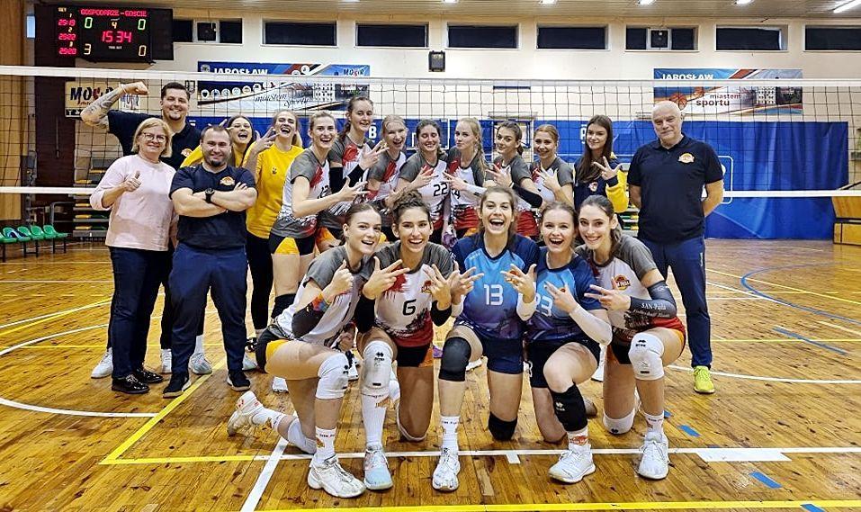 Jarosławianki szybko rozprawiły się w pierwszym rywalem na inaugurację I-ligowych rozgrywek.<br/>fot.www.facebook.com/SanPajdaVolleyballTeam