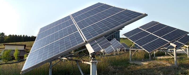 Farmy fotowoltaiczne to przyszłość. Obecnie, wobec takiej, a nie innej sytuacji geopolitycznej, taki sposób pozyskiwania energii elektrycznej jest jak najbardziej wskazany.<br/>fot.ze zbiorów własnych