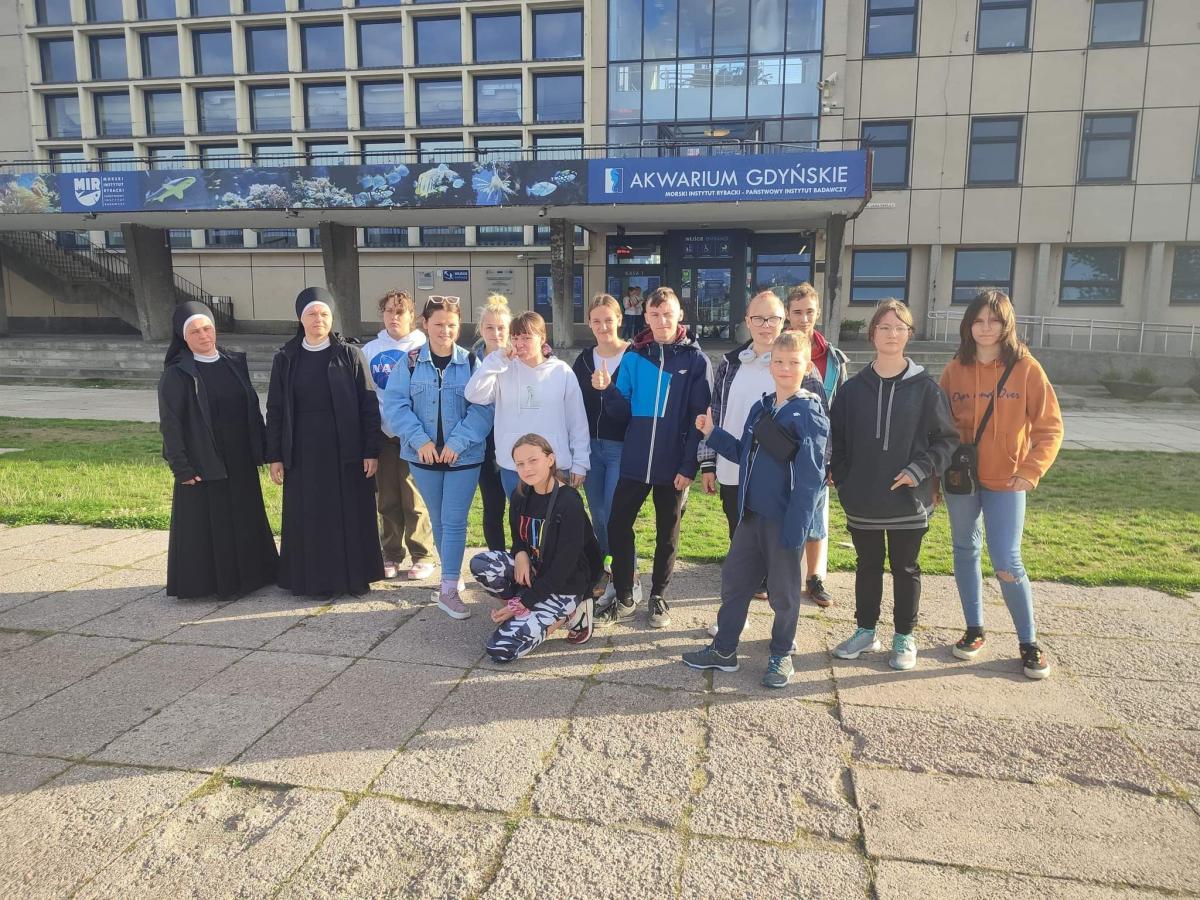 W tygodniowej przygodzie nad Bałtykiem wzięli udział podopieczni Placówki Opiekuńczo-Wychowawczej „Domy dla Dzieci” w Przemyślu oraz Młodzieżowego Ośrodka Socjoterapii w Przemyślu z opiekunami.<br/>fot.ze zbiorów własnych