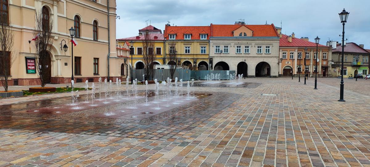 Jeden z projektów BO zakłada zakup i instalację kamerki do obserwowania internetowego widoku Jarosławia, w szczególności jarosławskiego Rynku.<br/>fot.ze zbiowów własnych
