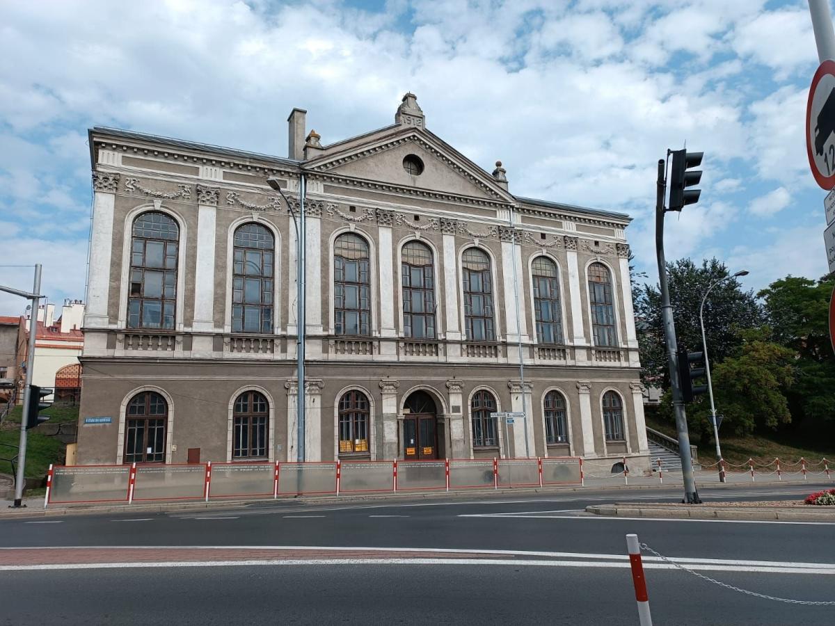 Tak aktualnie wygląda budynek Stowarzyszenia Rękodzielników Żydowskich Jad Charuzim. <br/>fot.archiwum autora