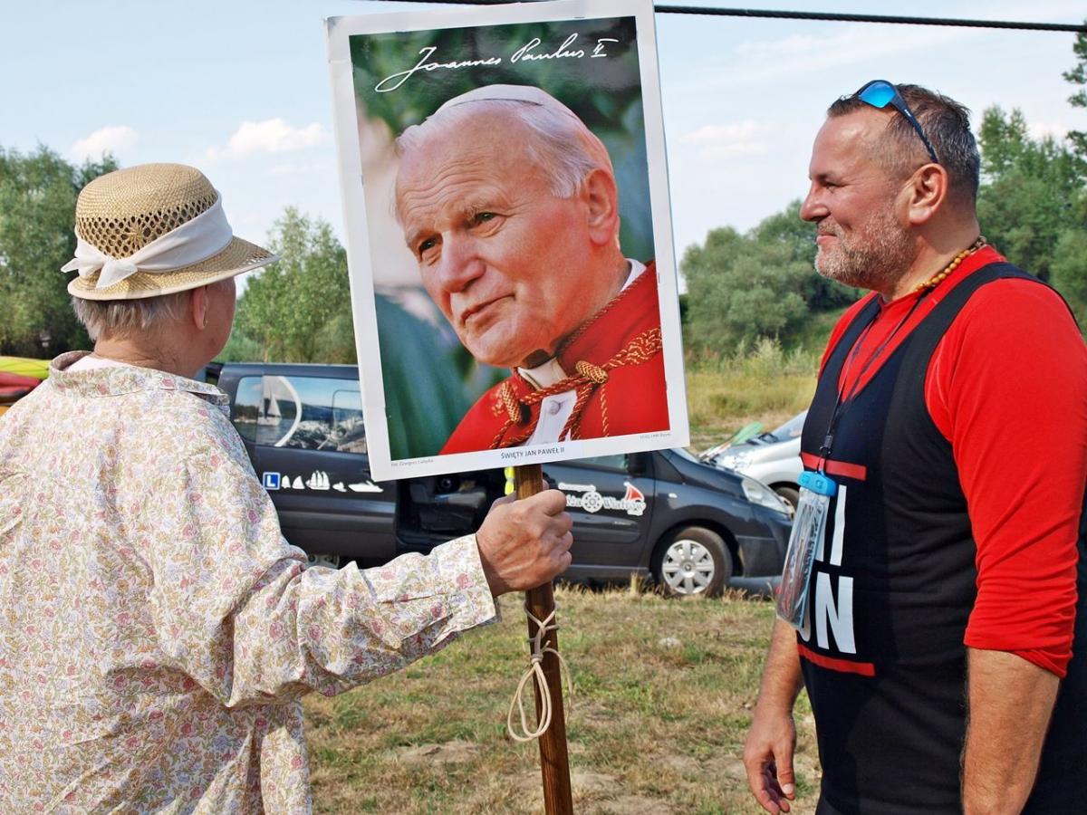 Spływ zgromadził na starcie ponad 30 osób.<br/>fot.Mariusz Godos