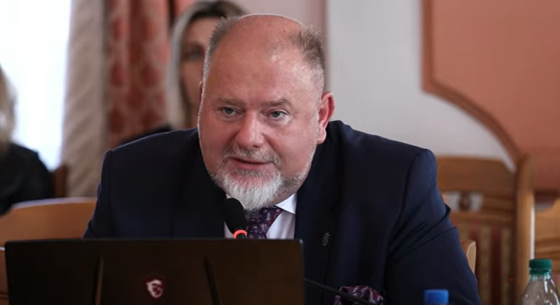 Nadzwyczajna sesja rady miasta została zwołana przez burmistrza Waldemara Palucha, który nie wyraził zgody na przeniesie obrad na temat projektu fuzji miejskich spółek.
<br/>fot.Twoja TV