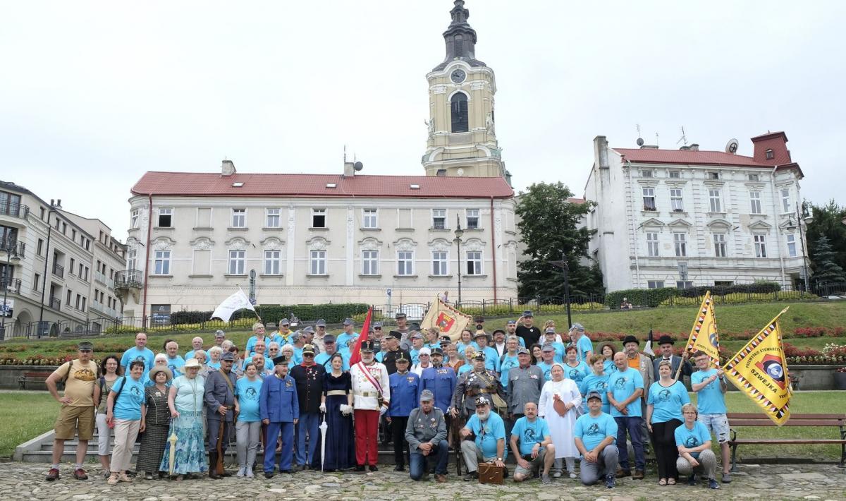 Pamiątkowa fotografia uczestników 25 manewrów.<br/>fot.Jacek Szwic