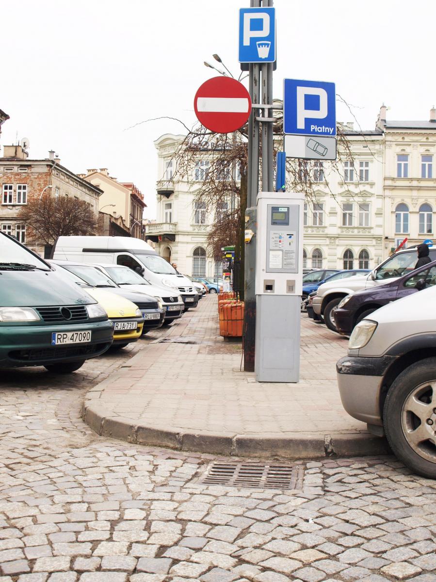 Honorowi dawcy krwi nie będą mogli parkować za 4 zł na miesiąc w strefach płatnego parkowania. <br/>fot.Mariusz Godos