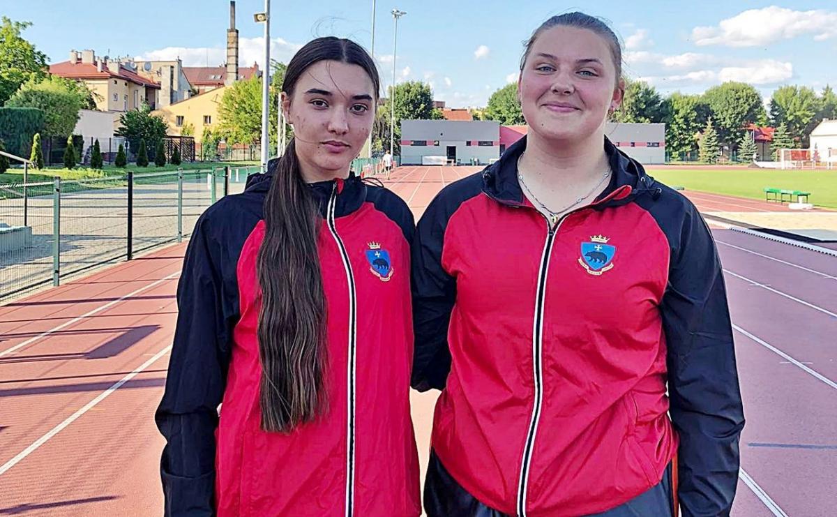 Już nie tylko przemyskie, ale i polskie lekkoatletyczne nadzieje – Julia Szczepanik (z lewej) i Anna Kicińska wystąpią w Mistrzostwa Europy Juniorów Młodszych z izraelskiej Jerozolimie.<br/>fot.ze zbiorów własnych