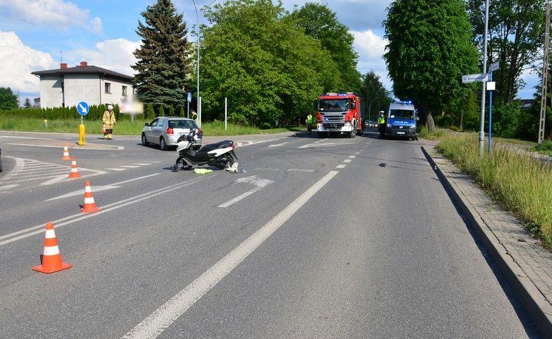 Miejsce zderzenie osobówki z motocyklem.<br/>fot.KMP Krosno