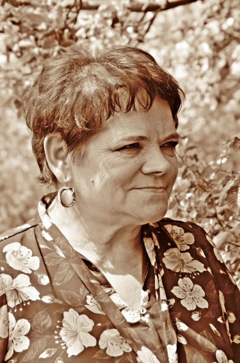 Wystawy prac Danuty Sapy były organizowane w Ustrzykach Dolnych, natomiast w Przemyślu była uczestnikiem regionalnych Przeglądów Plastyki Nieprofesjonalnej, gdzie zajmowała czołowe miejsca.<br/>fot.UG Krzywcza