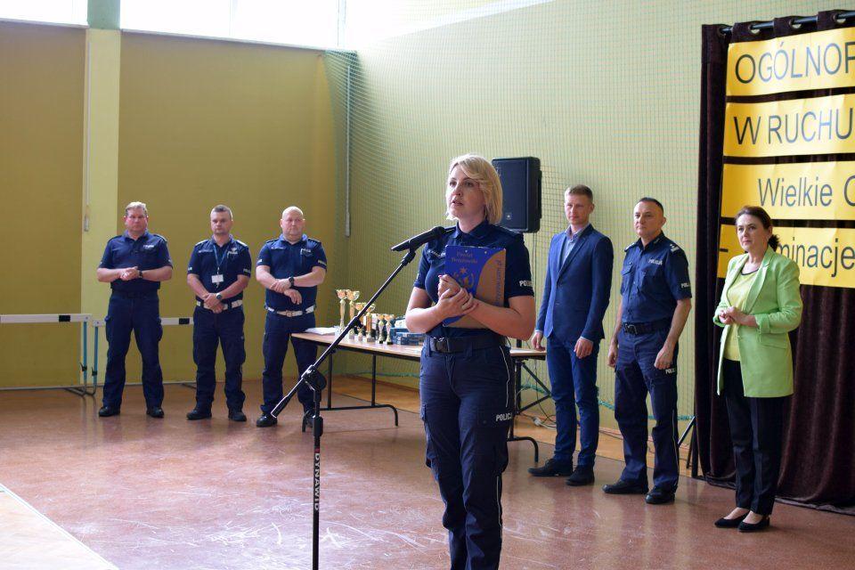 Nad regulaminowym przebiegiem turnieju czuwali funkcjonariusze z Komendy Powiatowej Policji w Lubaczowie i Wydziału Ruchu Drogowego Komendy Wojewódzkiej Policji w Rzeszowie.<br/>fot.UG Wielkie Oczy