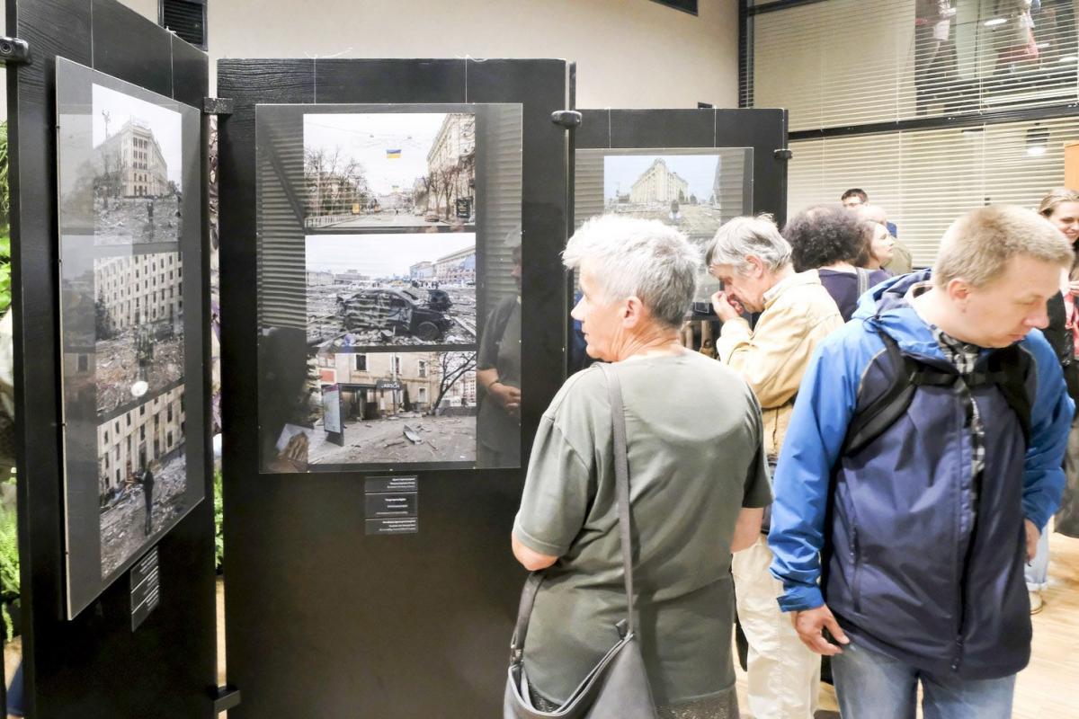 Wstrząsające fotografie z Charkowa na wystawie „Żelbet”.
<br/>fot.Jacek Szwic