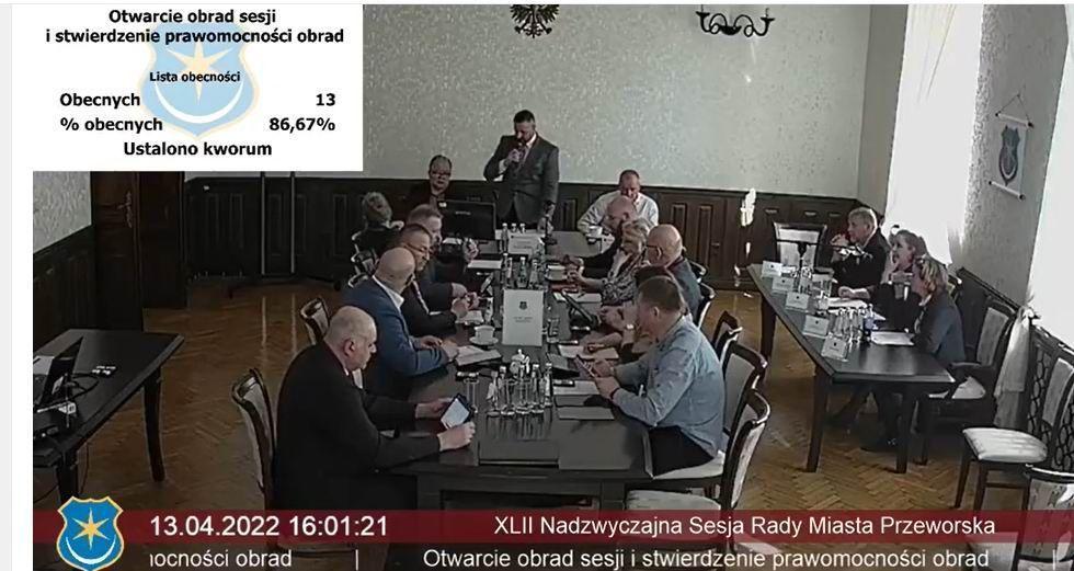 42. nadzwyczajna sesja rady miasta Przeworska była niezwykle krótka, ale jednogłośna i owocna w uchwały. 