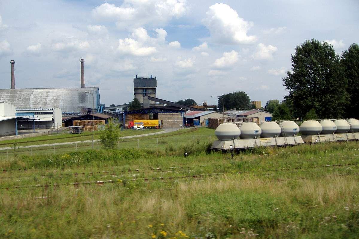 W kategorii Diamentów Forbesa z przychodami powyżej 250 mln zł znalazła się tylko jedna firma z naszego regionu. To Huta Szkła Owens-Illinois z Jarosławia.<br/>fot.www.wikipedia.pl