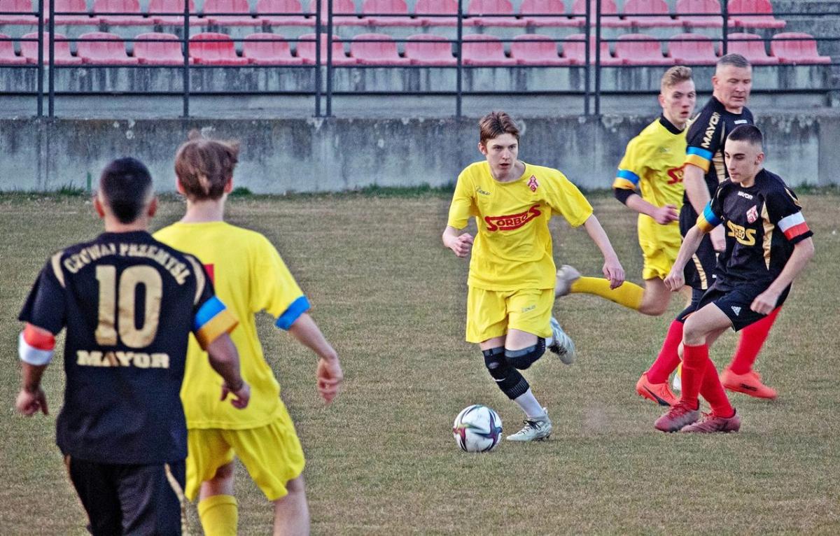 Mecz odbył się w piątek, 25 marca br., na stadionie przy ul. 22 Stycznia w Przemyślu.<br/>fot.Grzegorz Gajdzik