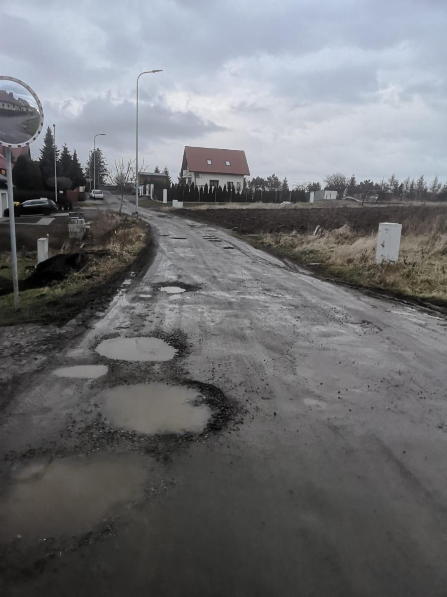 Droga powiatowa, ulica Pogodna, skrzyżowanie z Letnią.<br/>fot.archiwum wlasne