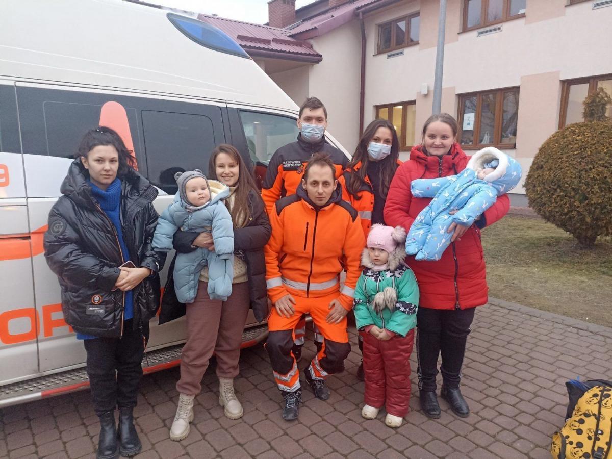 Lwów przygotowuje się na rosyjski atak. Medycy z Trójmiasta, wzmocnieni kolegami z Norwegii i Szwecji, pomagali w ewakuacji małych pacjentów lwowskiego szpitala.

<br/>fot.ze zbiorów własnych