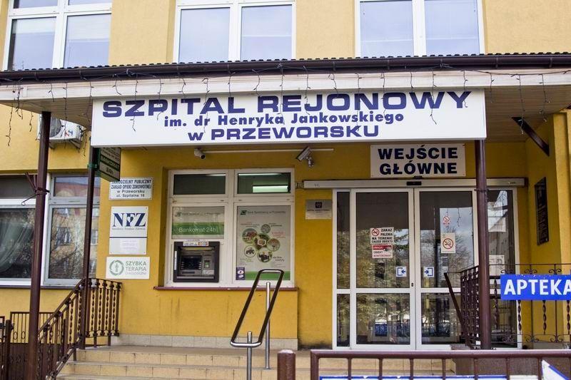 Powiat zdecydował się na kontynuację programu, licząc, że świeżo wykształconą kadrę lekarską uda się zatrzymać w regionie, by wsparła pracujących w przeworskim SP ZOZ specjalistów.<br/>fot.archiwum ŻP 