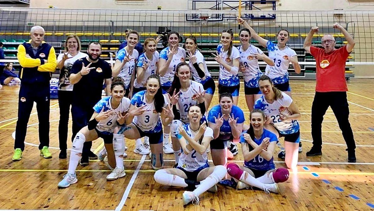 Jarosławska ekipa tuż po efektownej wygranej z Częstochowianką Częstochowa.<br/>fot.www.facebook.com/SanPajdaVolleyballTeam