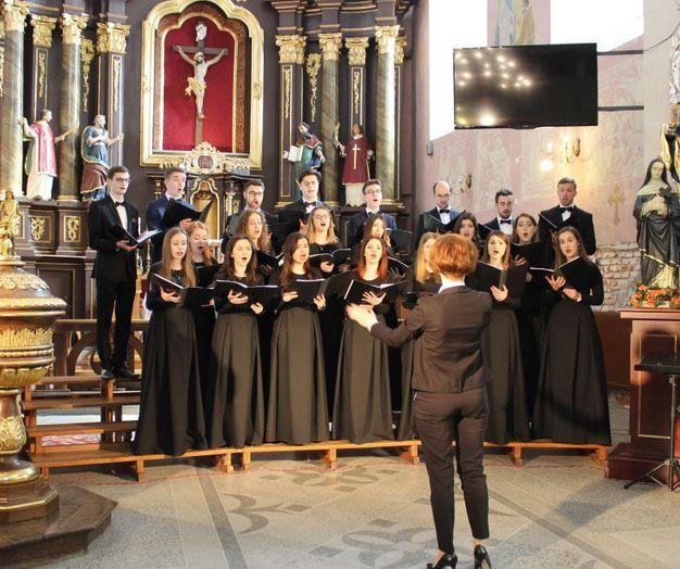 Chór Akademicki Uniwersytetu Rzeszowskiego – zdobywca I miejsca w 2019 r.<br/>fot.CK Przemyśl 