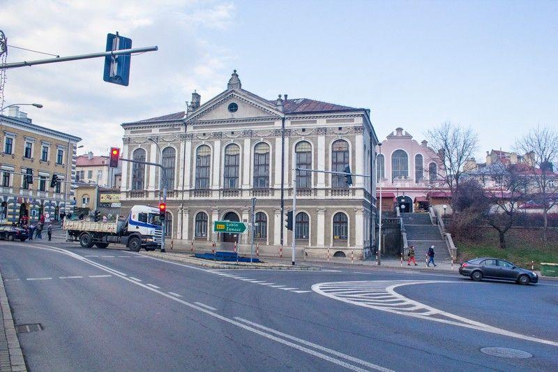 Remont Jad Charuzim czyli budynku przy ul. Tarnowskiego 1, w którym planowana jest siedziba ogniska baletowego to niełatwe, a przy tym, co tu kryć kosztowne, zadanie.<br/>fot.Bartłomiej Pacek