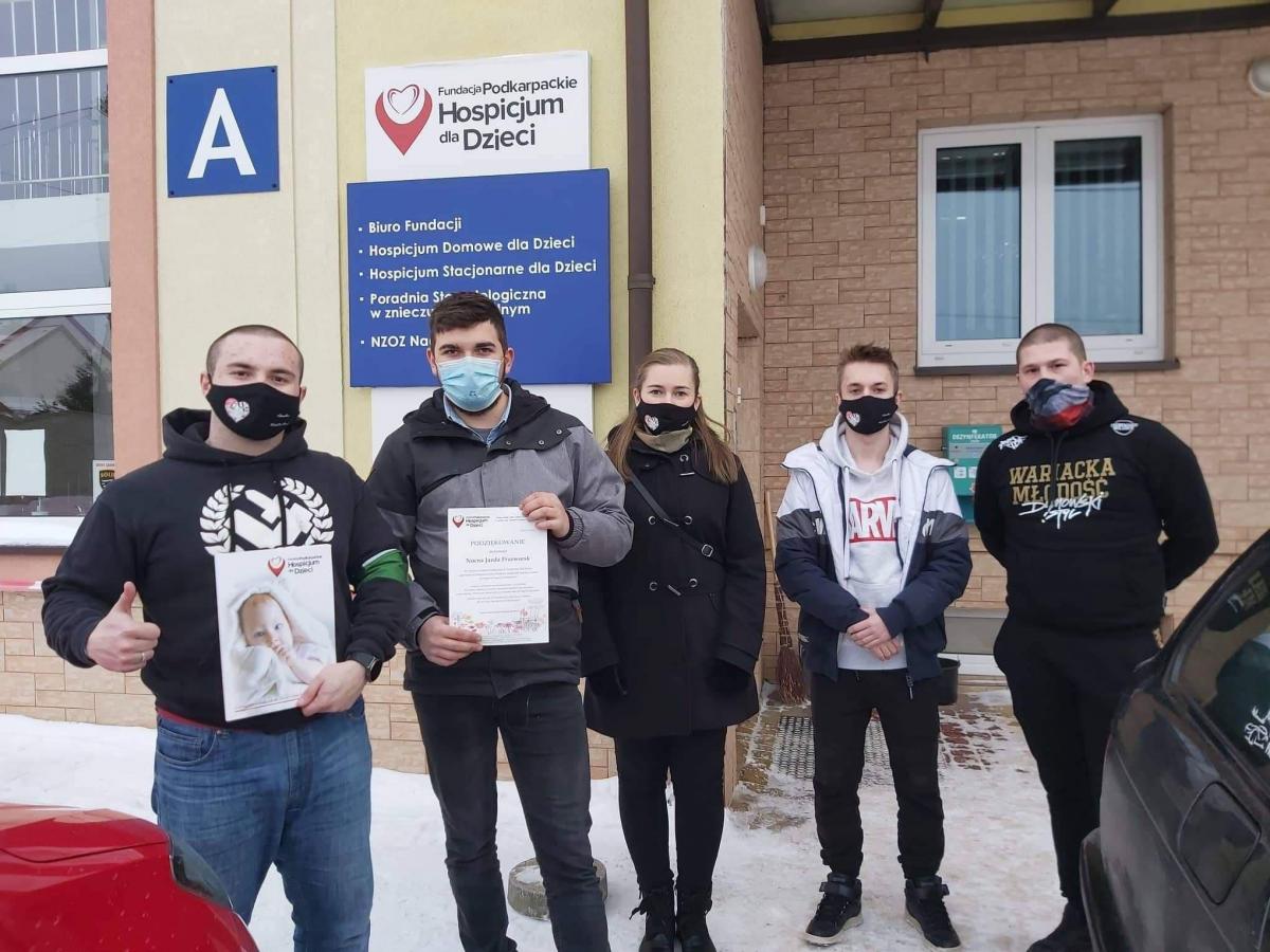 Pierwsza odsłona nocnej walentynkowej jazdy miała miejsce rok temu. W efekcie przejazdu połączonego ze zbiórką datków udało się zakupić najpotrzebniejsze produkty dla podopiecznych rzeszowskiej placówki.<br/>fot.materiały organizatora
