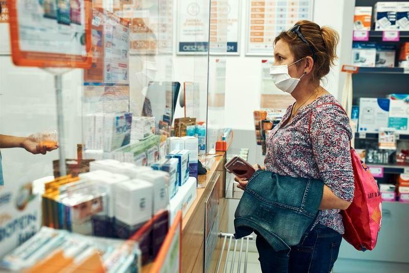 27 stycznia weszło w życie rozporządzenie w sprawie wykazu badań diagnostycznych, które mogą być wykonywane przez farmaceutę. Regulacja umożliwia m.in. testowanie w kierunku SARS-CoV-2 w aptekach.<br/>fot.ze zbiorów własnych
