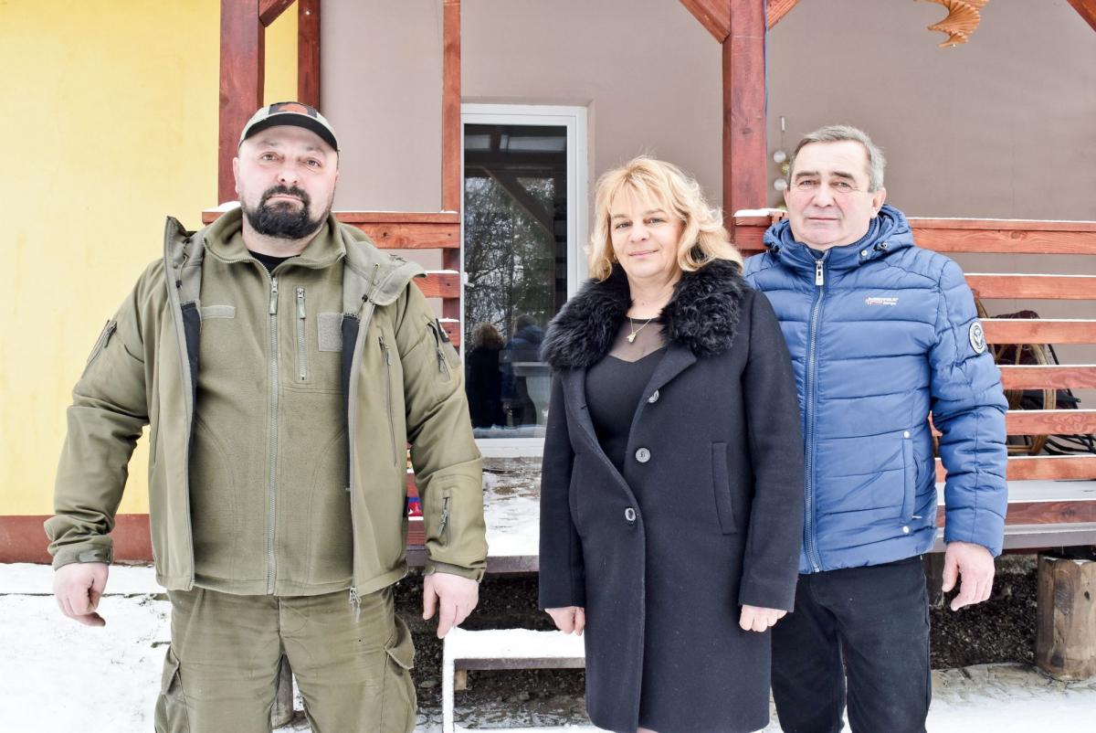 Mieszkańcy terenów tak gęsto zalesionych jak Jaksmanice, Siedliska, Krówniki i inne miejscowości nadleśnictw Krasiczyn i Bircza muszą brać pod uwagę obecność dzikich zwierząt w najbliższym otoczeniu, co wymusza na nich większą czujność. <br/>fot.A. Wilgucki