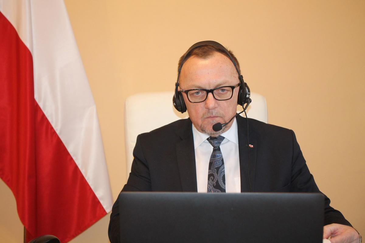 Stanisław Kłopot podkreślał, że przyjęty budżet jest rozwojowy.<br/>fot.Starostwo Powiatowe w Jarosławiu