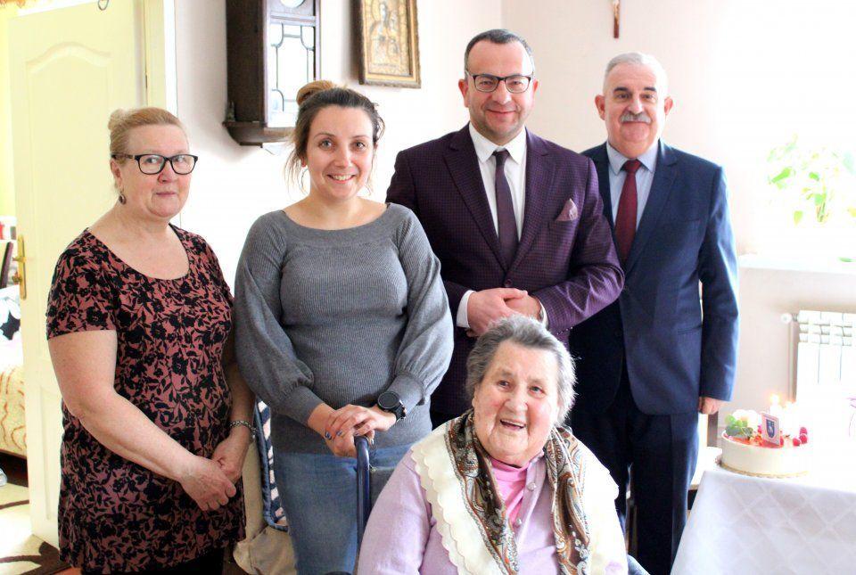 14 stycznia br. pani Józefa Kaszuba z Kosienic w gminie Żurawica skończyła 100 lat.<br/>fot.UG Żurawica