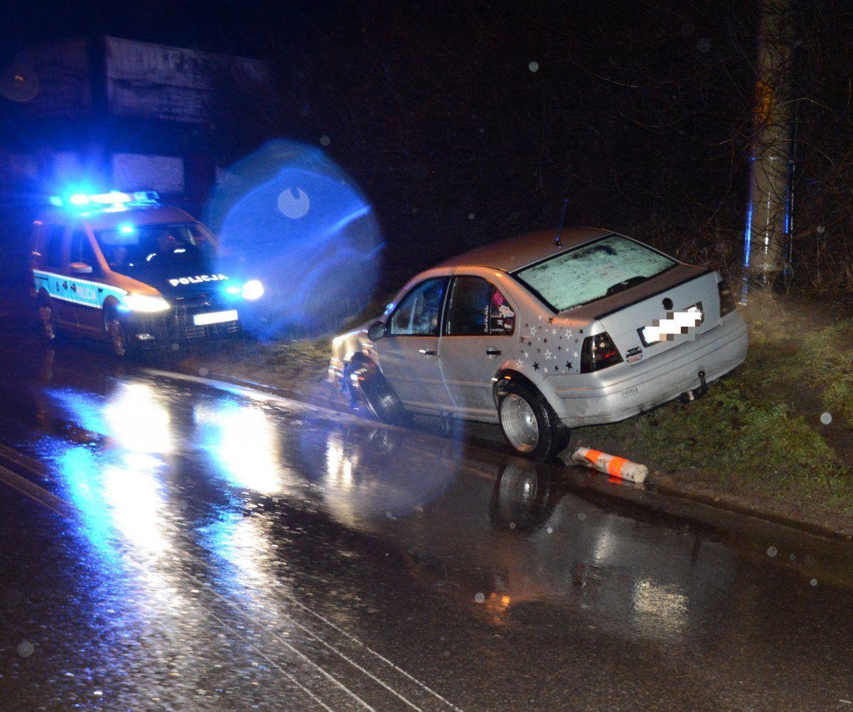 Kierowca vw był pijany.<br/>fot.KPP Przeworsk