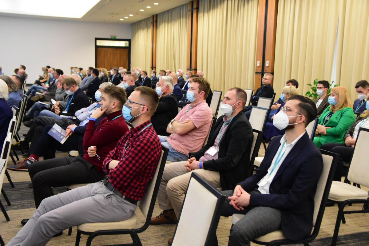 Uczestnicy konferencji dyskutowali o najnowszych trendach w medycynie.
<br/>fot.Wojewódzki Szpital im. św. o. Pio w Przemyślu