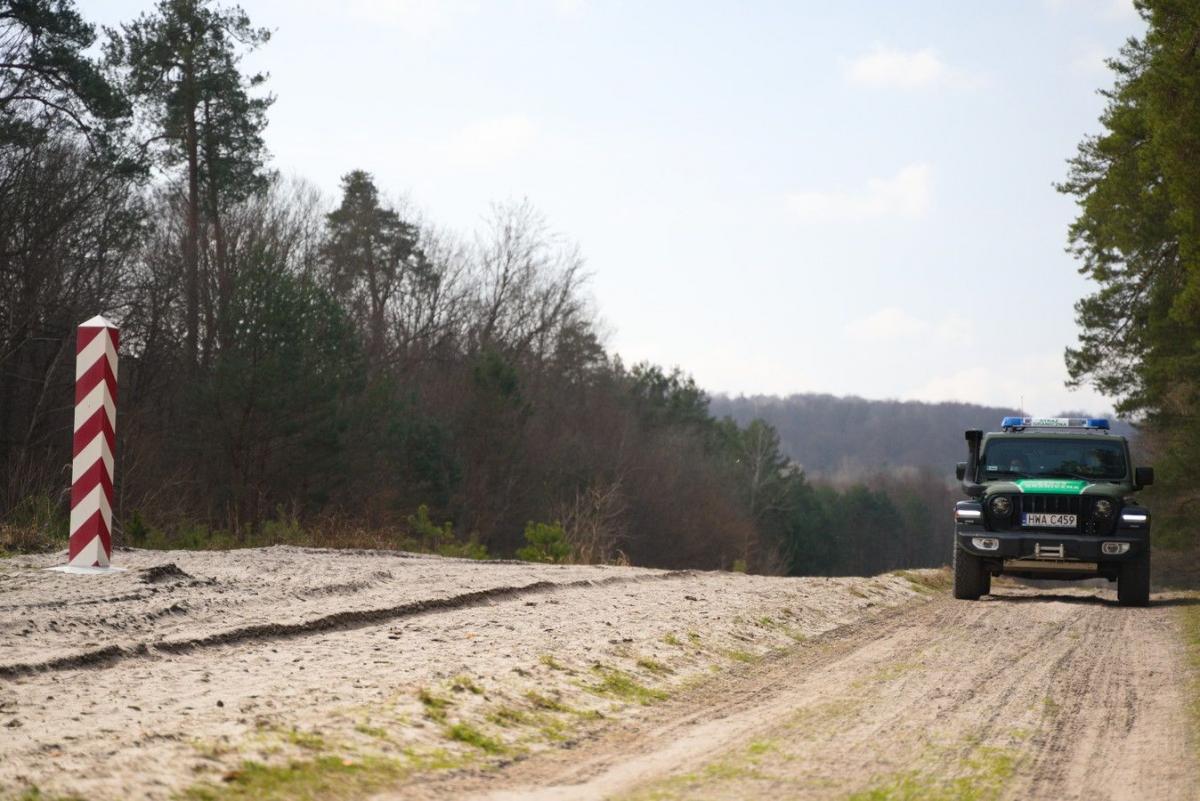 Od początku 2021 roku funkcjonariusze Bieszczadzkiego Oddziału SG zatrzymali 135 cudzoziemców, którzy nielegalnie przekroczyli tzw. zieloną granicę z Ukrainy do Polski w celach migracyjnych.<br/>fot.serwis BiOSG