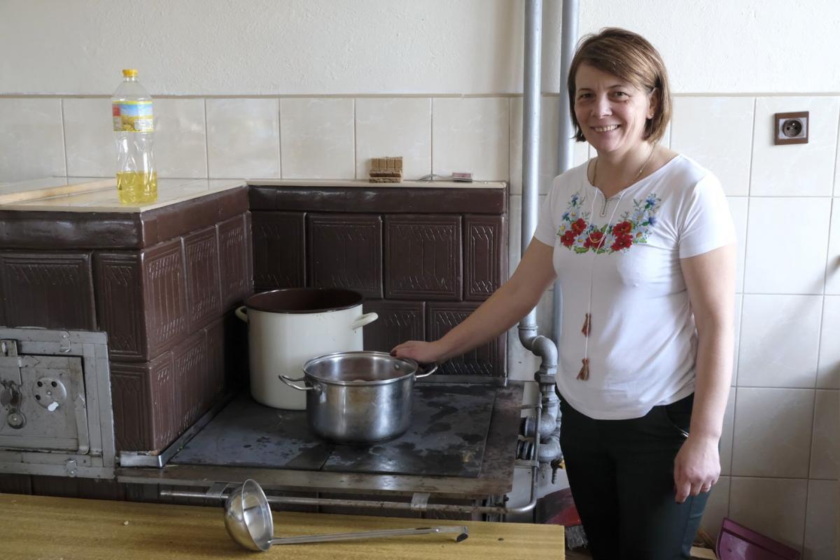 – Nie ma to jak kuchnia kaflowa – przekonuje Agata Czyżowska.<br/>fot.Jacek Szwic