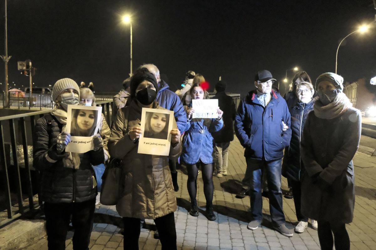 #Ani jednej więcej – sobotni protest na ulicy Piłsudskiego.<br/>fot.Jacek Szwic