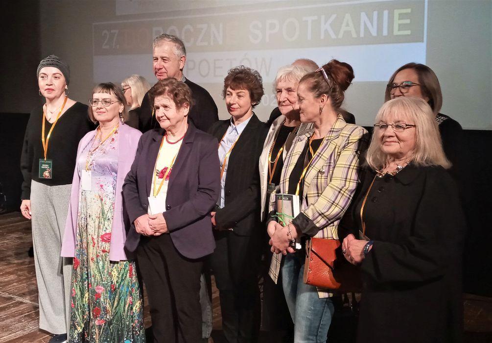 Poeci przybyli na spotkanie na scenie Centrum Kulturalnego w Przemyślu.<br/>fot.Centrum Kulturalne Przemyśl