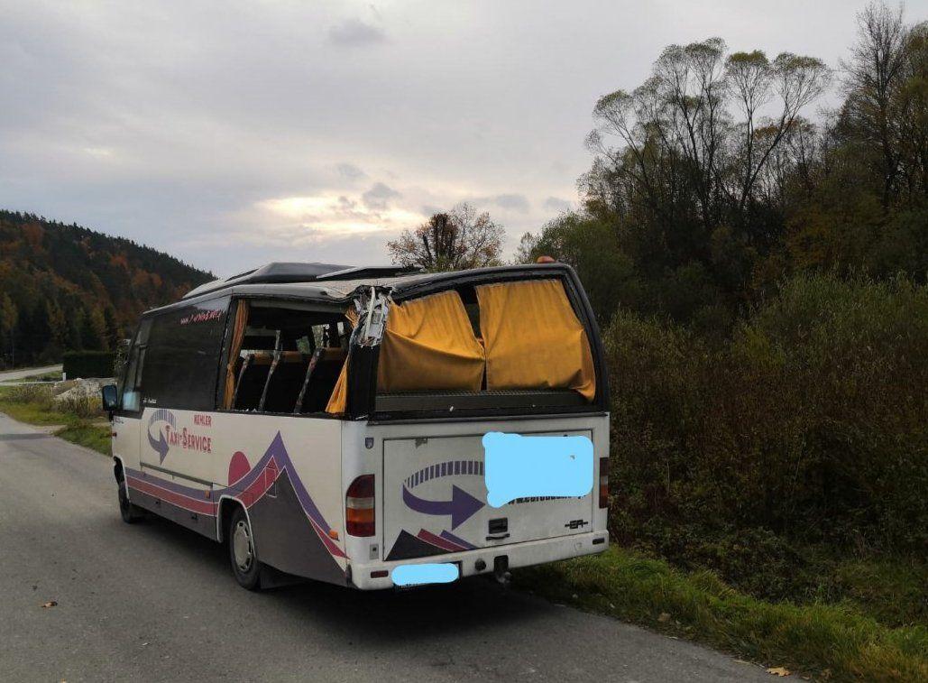Uszkodzony busfot.KMP Przemyśl
