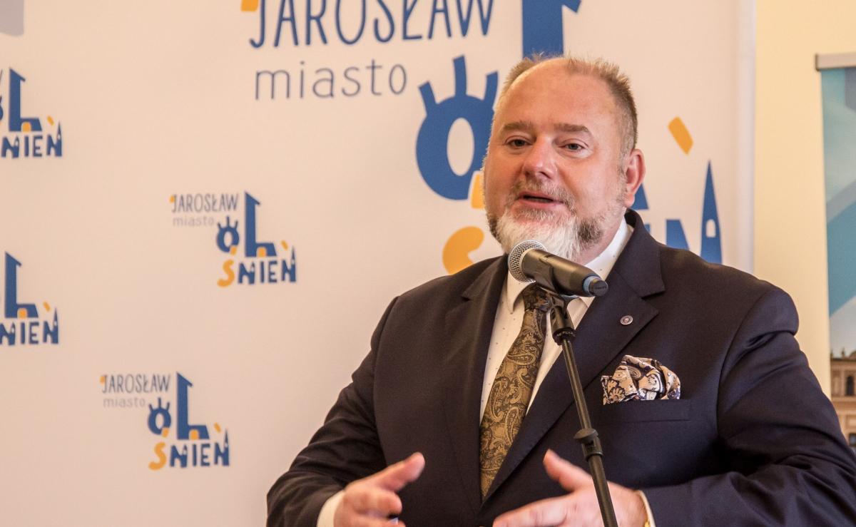 W. Paluch przekonywał, że flota, którą posiada miasto, wymaga inwestycji, a to okazja, by pójść z duchem czasu i kupić auta elektryczne.<br/>fot.Bartłomiej Pacek