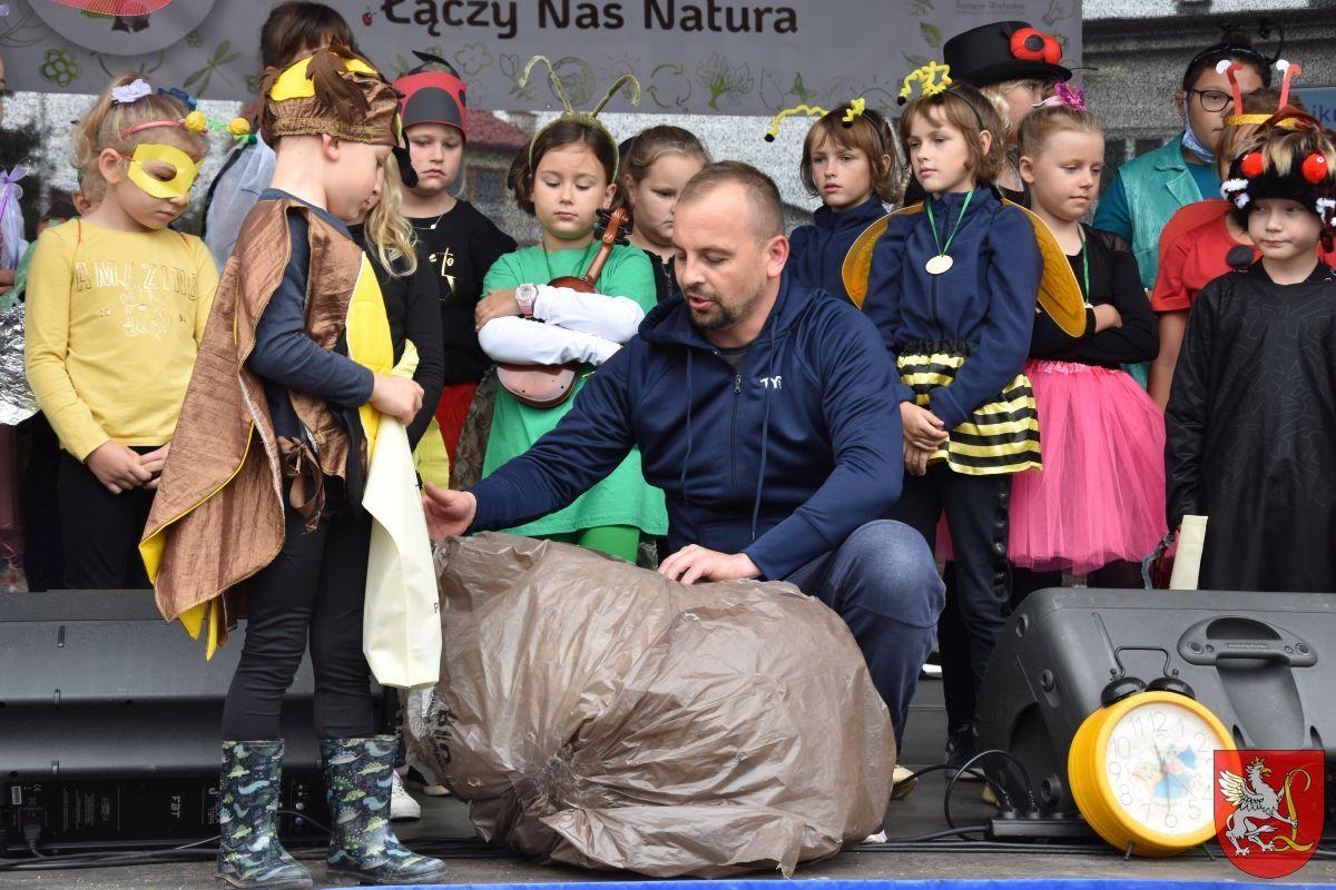 Konkurs na najciekawsze owadzie przebranie cieszył się dużym powodzeniem.<br/>fot.Starostwo Powiatowe w Lubaczowie