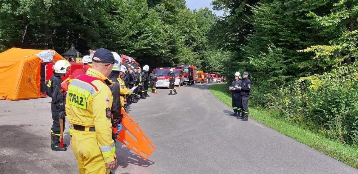 Strażacy ochotnicy sprawdzili się w udzielaniu pierwszej pomocy, prowadzeniu poszukiwań w terenie i ewakuacji poszkodowanych.<br/>fot.UMiG Kańczuga